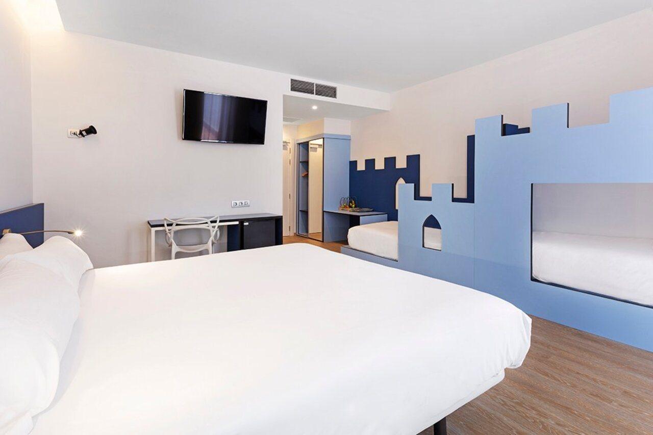 B&B Hotel Madrid Φουενλαμπράδα Εξωτερικό φωτογραφία