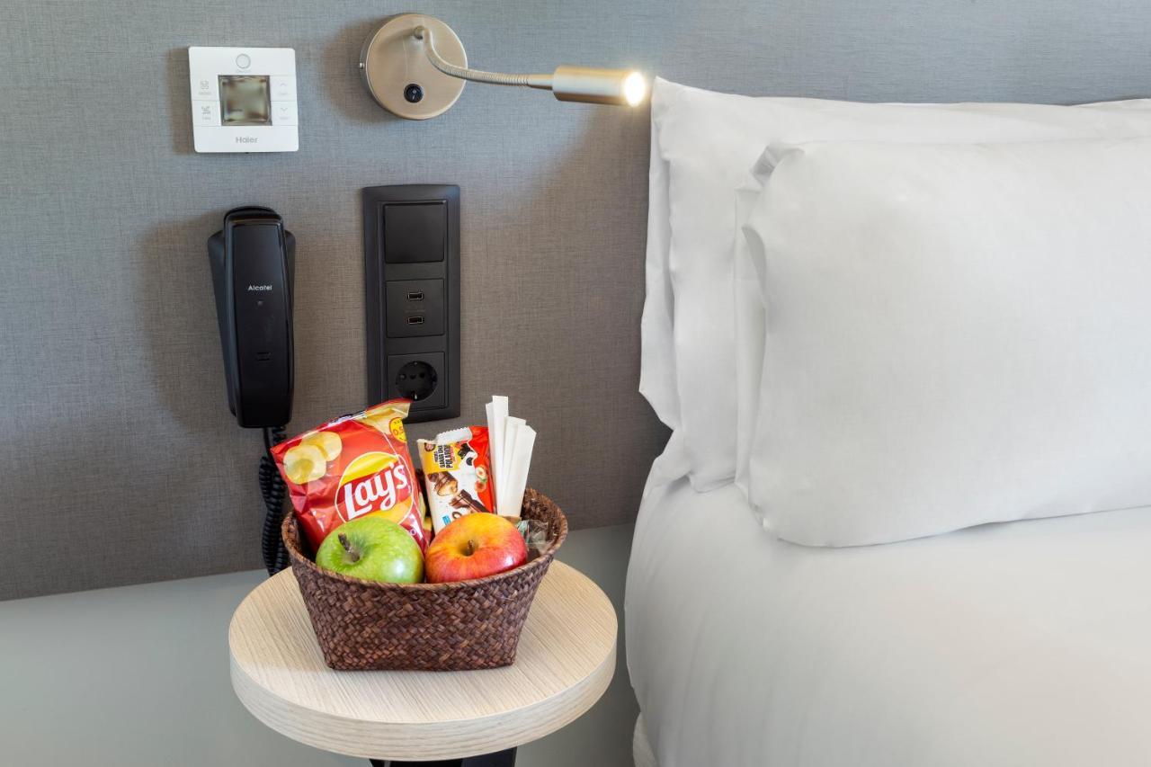 B&B Hotel Madrid Φουενλαμπράδα Εξωτερικό φωτογραφία