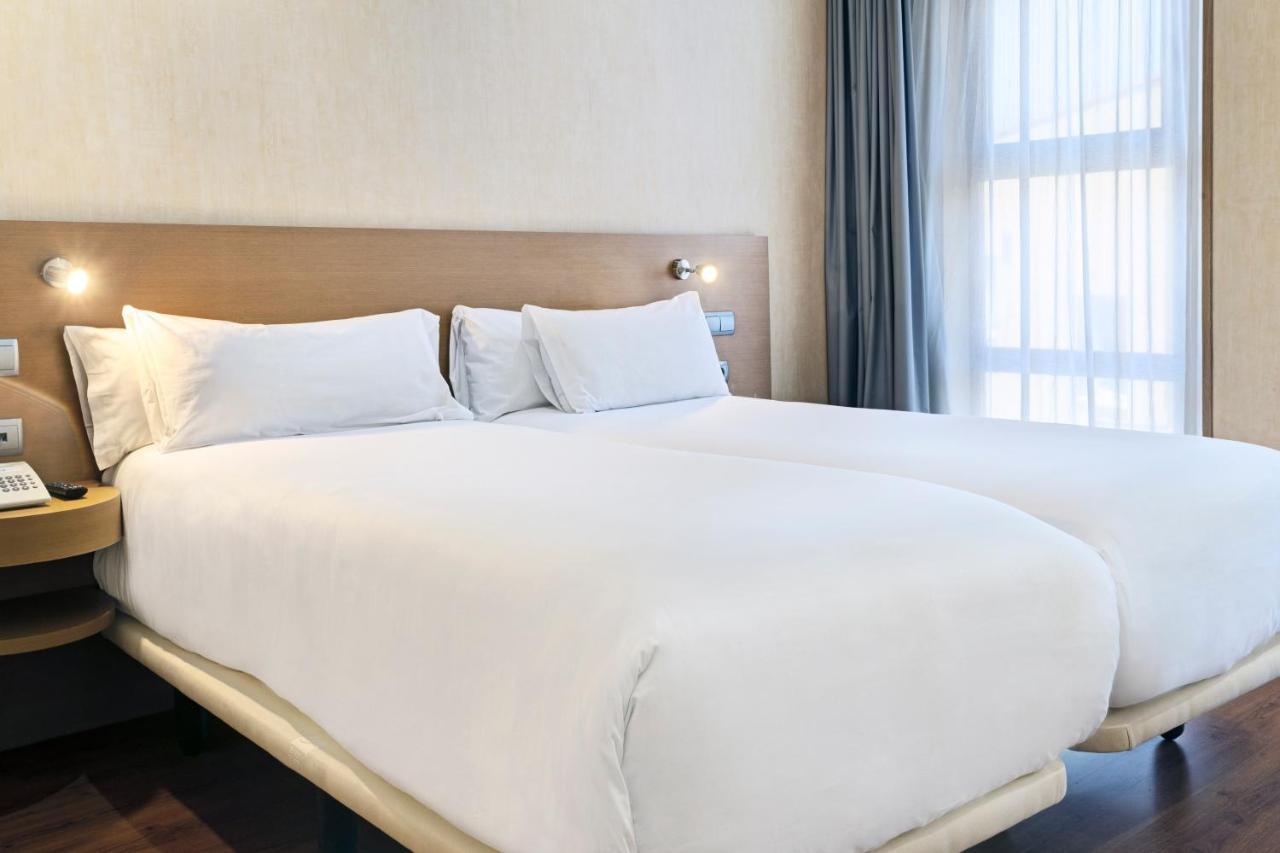 B&B Hotel Madrid Φουενλαμπράδα Εξωτερικό φωτογραφία