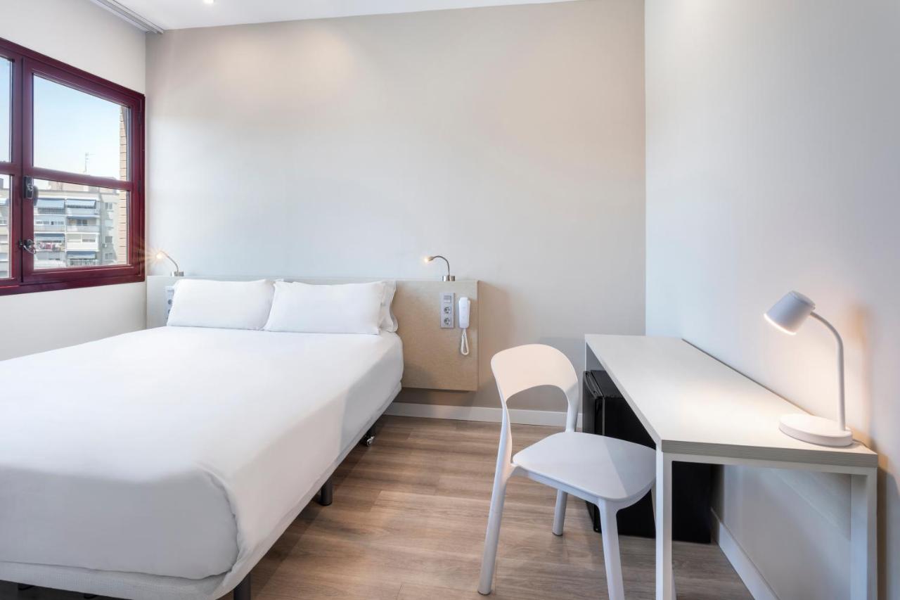 B&B Hotel Madrid Φουενλαμπράδα Εξωτερικό φωτογραφία