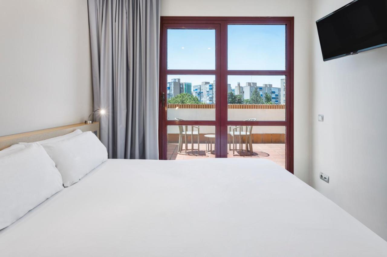 B&B Hotel Madrid Φουενλαμπράδα Εξωτερικό φωτογραφία