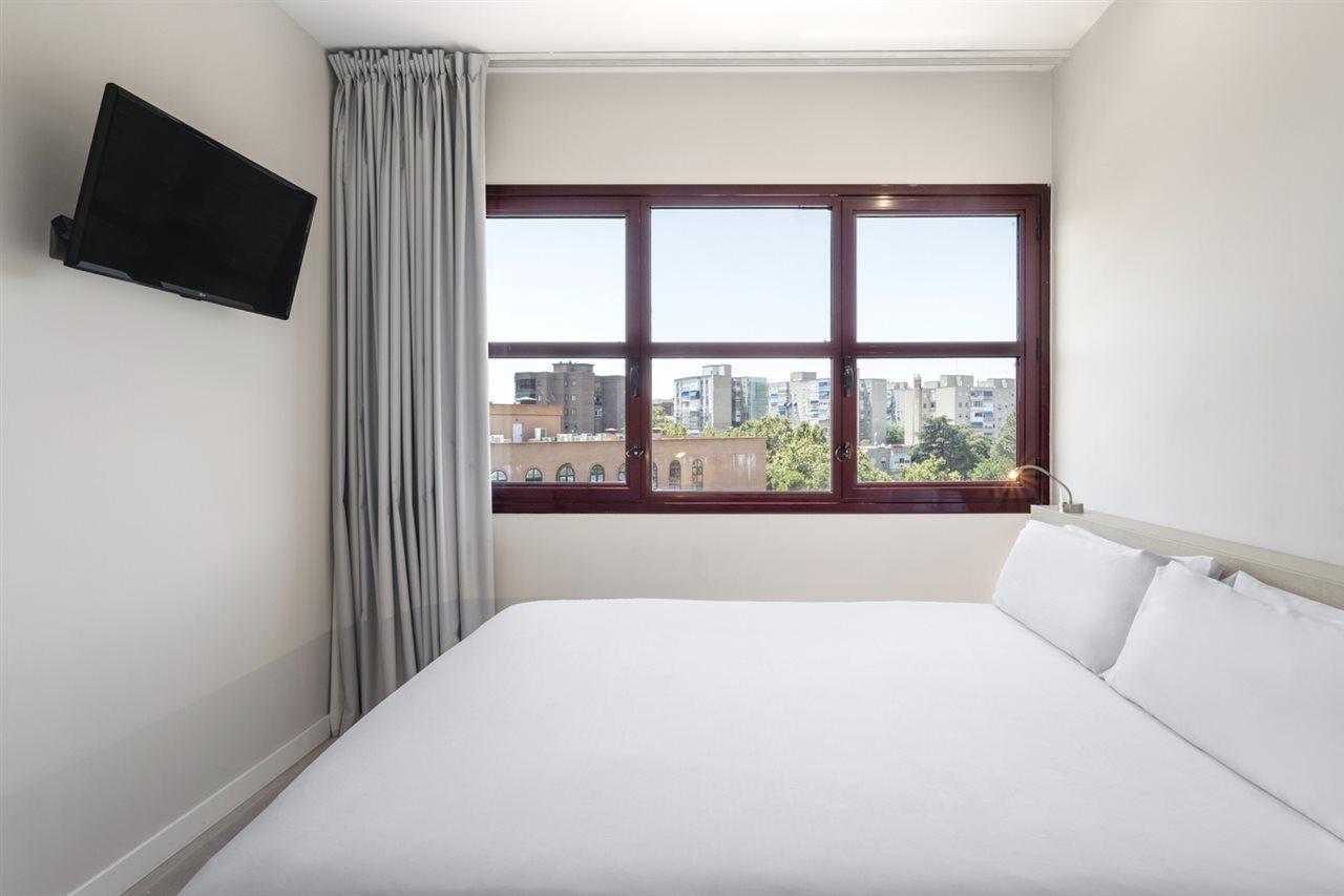 B&B Hotel Madrid Φουενλαμπράδα Εξωτερικό φωτογραφία