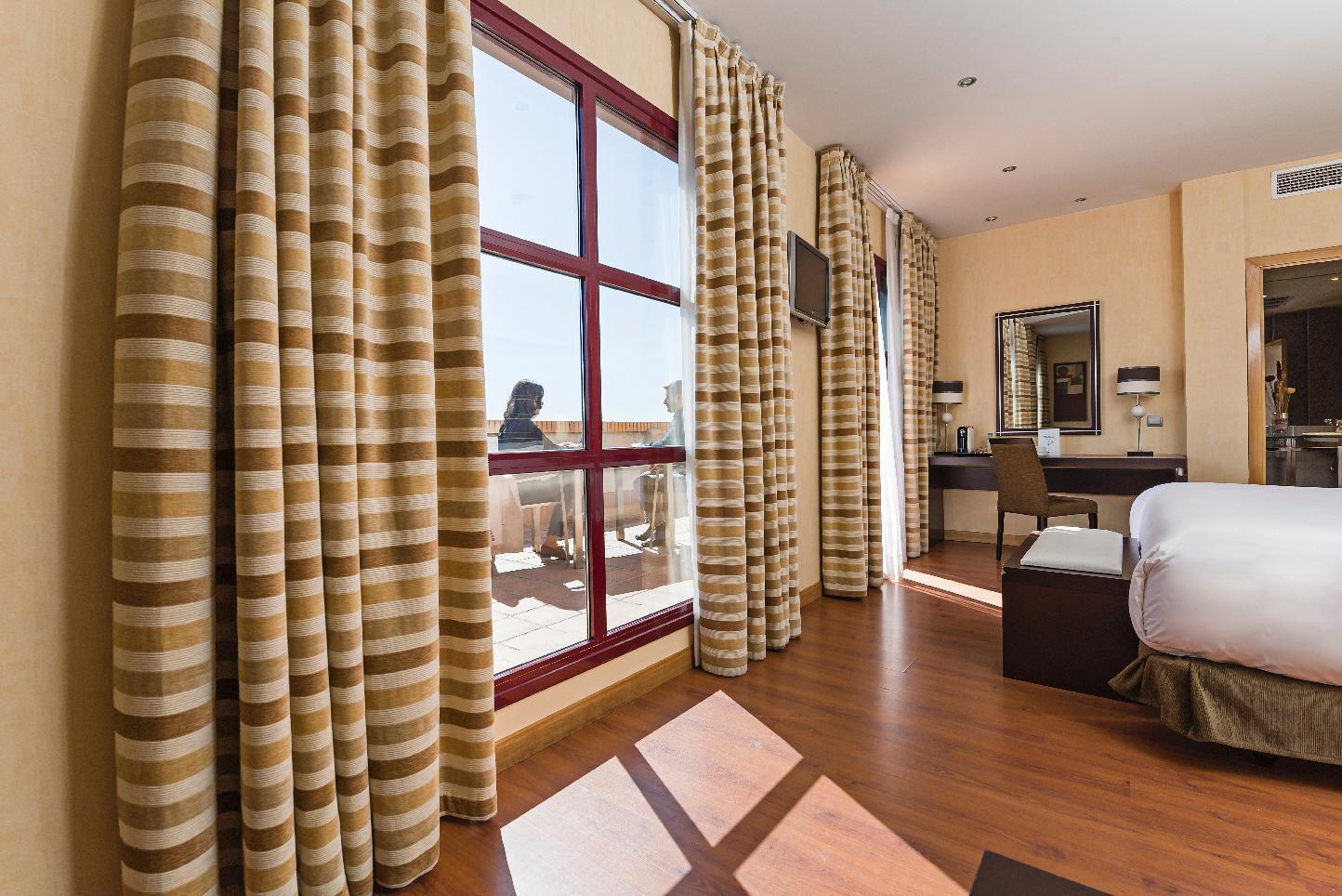 B&B Hotel Madrid Φουενλαμπράδα Εξωτερικό φωτογραφία